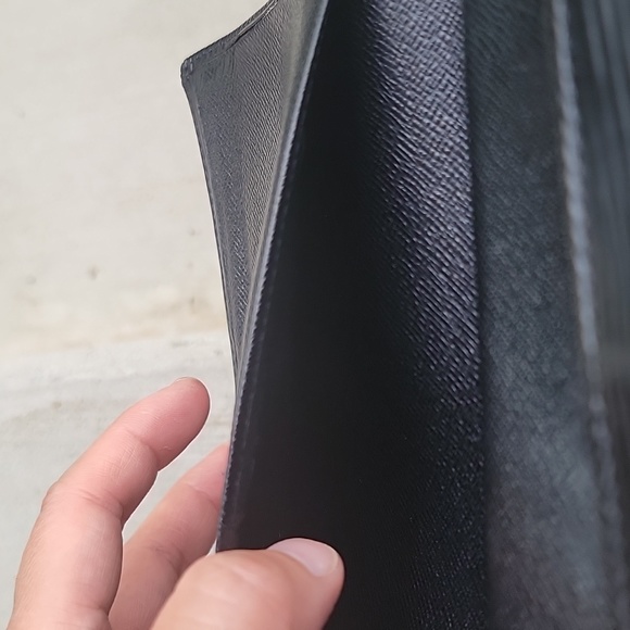 Authentic Louis Vuitton Porte Tresor Epi Trifold Wallet - Picture 10 of 14